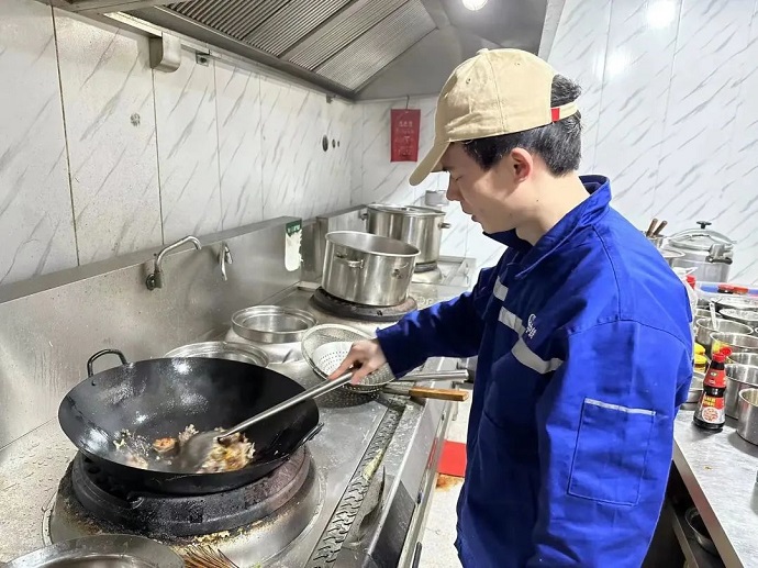 后勤食堂供应.jpg
