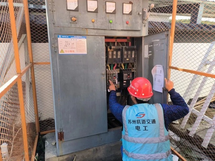 电力设备检查.jpg