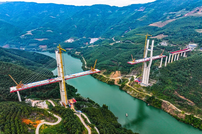 李仙江特大桥引桥航拍.jpg